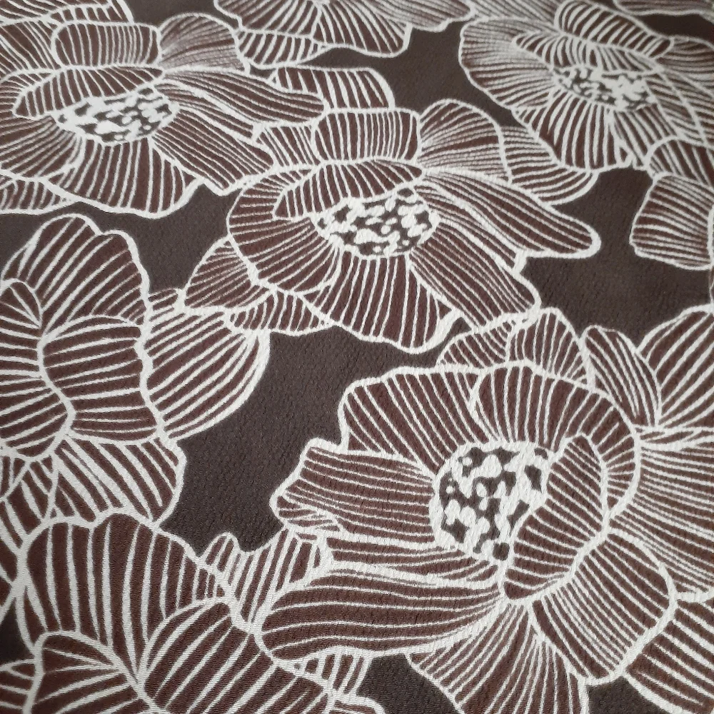 Womens sz 10 Sag Harbor A line brown white Floral print skirt Great condition - Picture 6 of 10